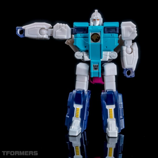 TFormers Titans Return Gallery   Siege On Cybertron Pounce 77 (76 of 92)